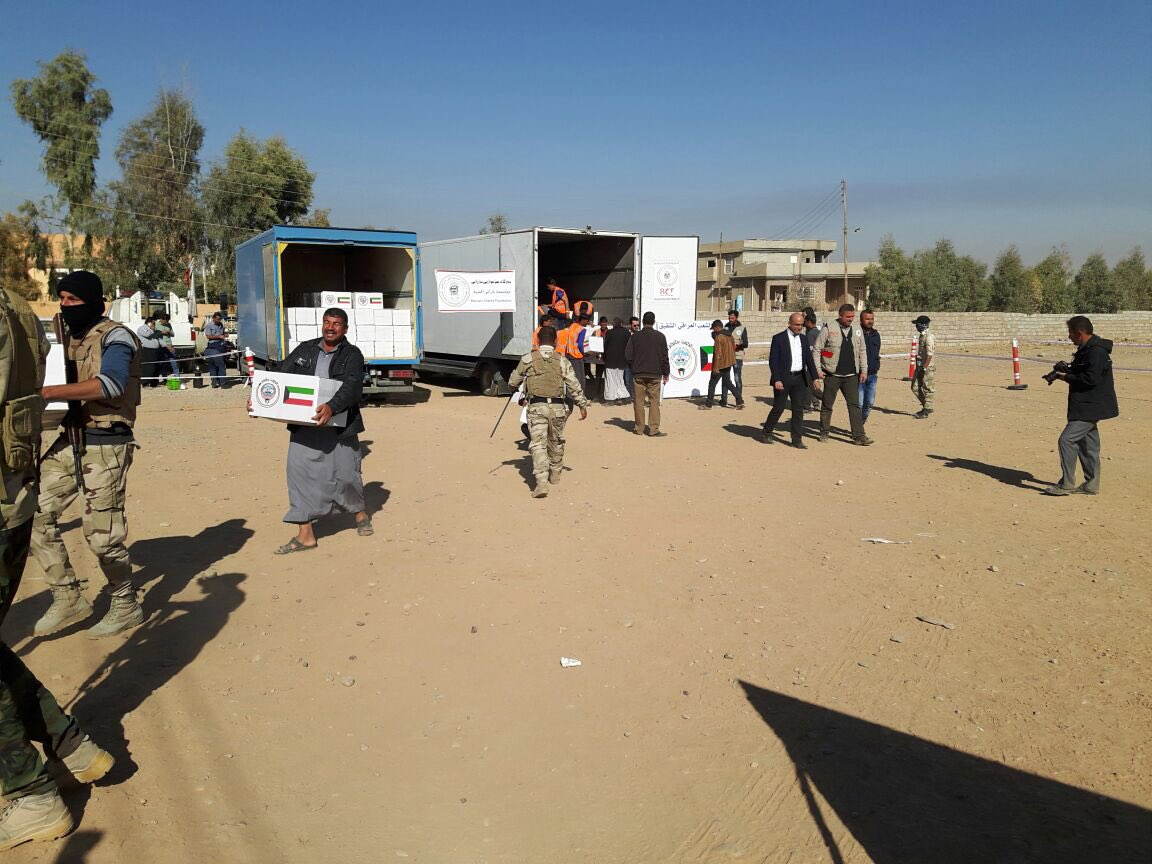 kuwait_Aid's tweet photo. ูู ุฅุทุงุฑ ุญู
ูู #ุงููููุช_ุจุฌุงูุจูู
ุชู
ุชูุฒูุน ุงูููู
ูกู ู ู ุณูุฉ ุบุฐุงุฆูู ูุงุฎูุงููุง ูู #ุงูู
ูุตู ุจูุงุญูู ุงููู
ุฑูุฏ ุจูุฑูุชู ุงุจุฑุงููู
ุงูุฎููู ูุงูุนุฏูู.
#kuwaitaid https://t.co/sL1FLZxebI