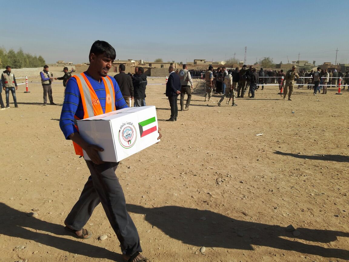 kuwait_Aid's tweet photo. ูู ุฅุทุงุฑ ุญู
ูู #ุงููููุช_ุจุฌุงูุจูู
ุชู
ุชูุฒูุน ุงูููู
ูกู ู ู ุณูุฉ ุบุฐุงุฆูู ูุงุฎูุงููุง ูู #ุงูู
ูุตู ุจูุงุญูู ุงููู
ุฑูุฏ ุจูุฑูุชู ุงุจุฑุงููู
ุงูุฎููู ูุงูุนุฏูู.
#kuwaitaid https://t.co/sL1FLZxebI