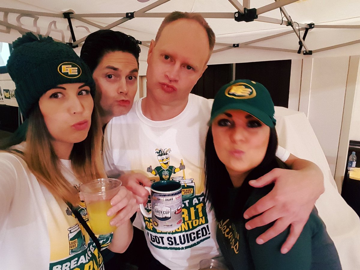 L_Farnell's tweet photo. Team rookie gets sluiced (and duck-faced) @spiritofyeg brekkie. #spirityeg #YEGrepresent #GreyCup https://t.co/jCcl5KVrEC