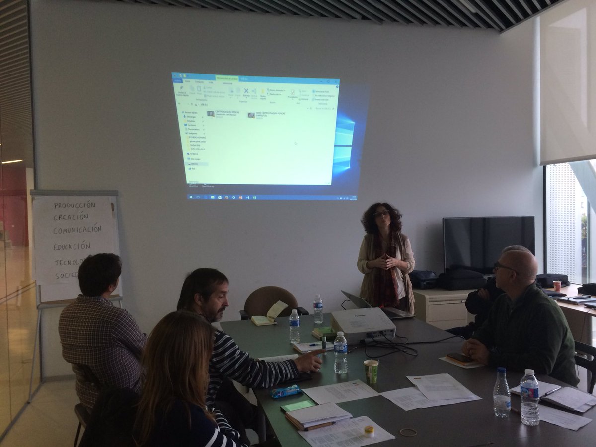etopia_'s tweet photo. Presentación de proyectos #NonProfitZGZ
➡️Joaquin Roncal
➡️@LaImaquinaria
➡️Mottainai 
➡️Telapolis https://t.co/K0tfnsOLPd