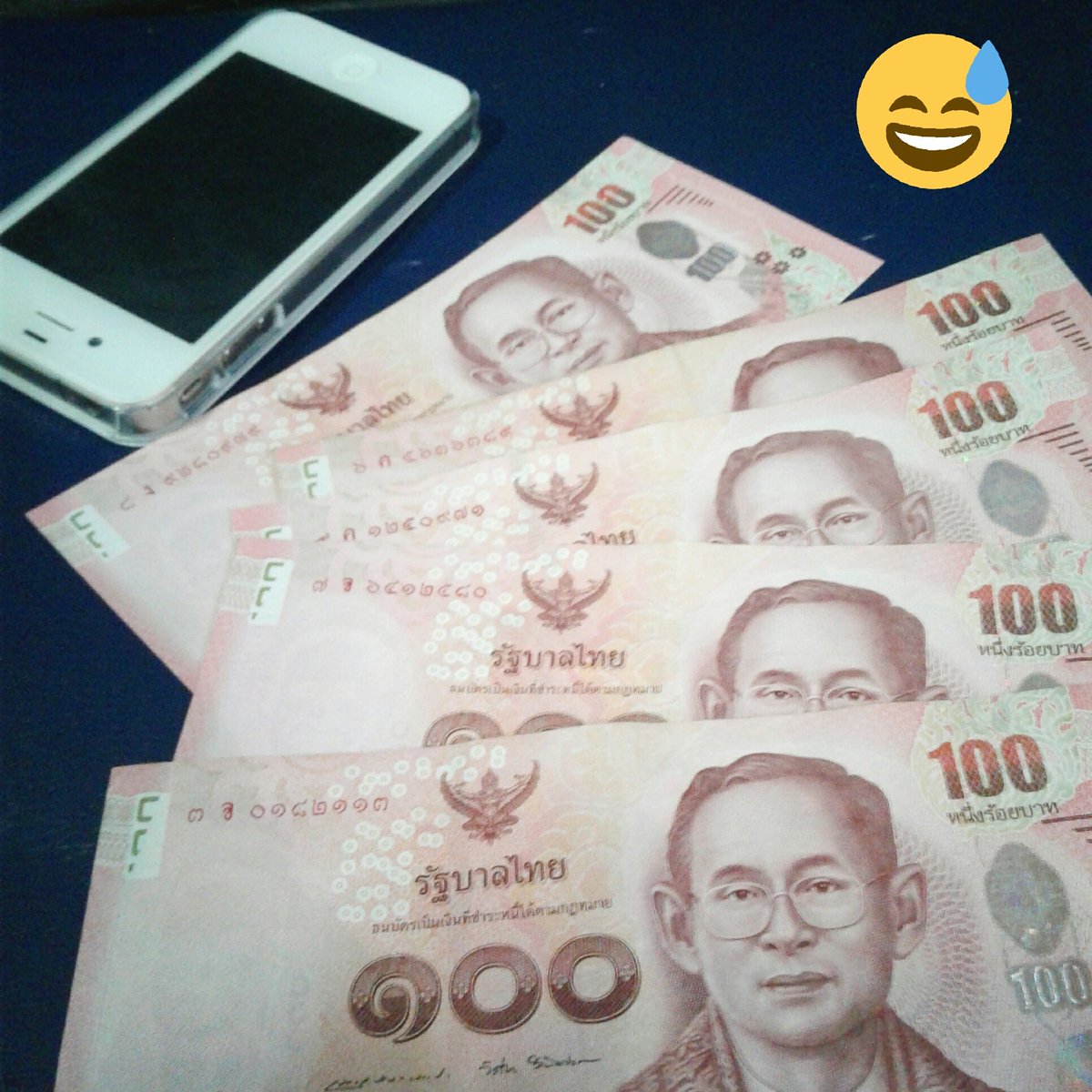HoneylittleB's tweet photo. แจกเงิน 20 บาท 2คนค่ะ (ที่ถ่ายมาคือถ่ายให้ดูเจ๊ยๆ เลางบน้อยต้องใช้สอยอย่างประหยัด😂55555555555555555) ขอคนที่มีธ.กสิกรนะฮับ #happychanyeolday https://t.co/CBz3fYrrkN