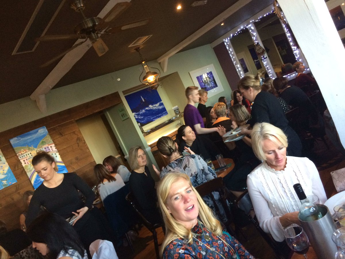 fabblisa's tweet photo. @cru_42 @samcansparkle @LifestyleOnline @mermaidmumbles @tomrich1796 @LaraJohnsonHair @Oyster_Gallery Thanku, fab day✨#loving&amp;livinglife https://t.co/ibjMPAU8Yd