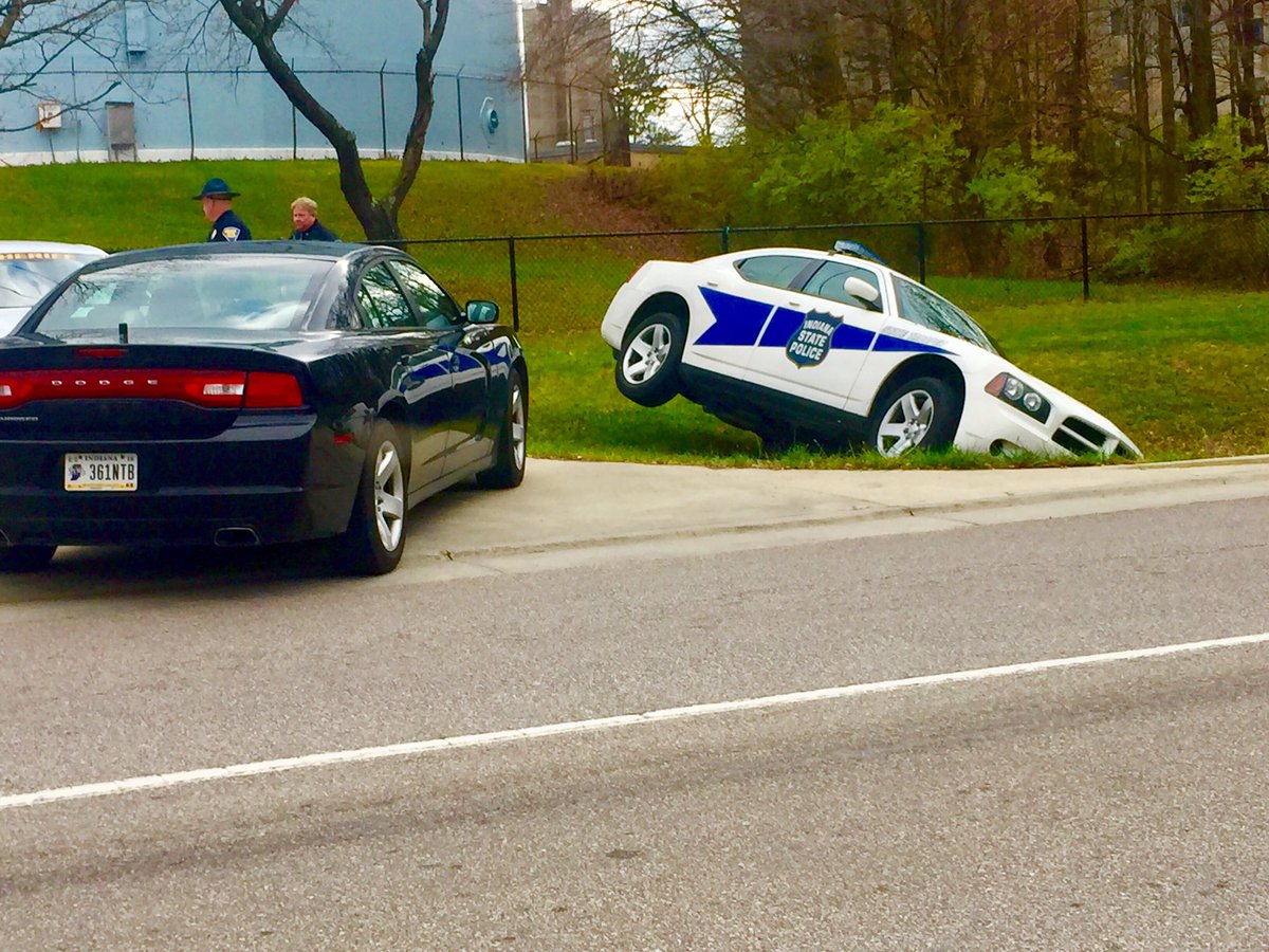 MulliganMat's tweet photo. Traffic is crazy on 17th St. by the stadium! #ToProtectAndToSwerve https://t.co/ri2BjxeJ0s