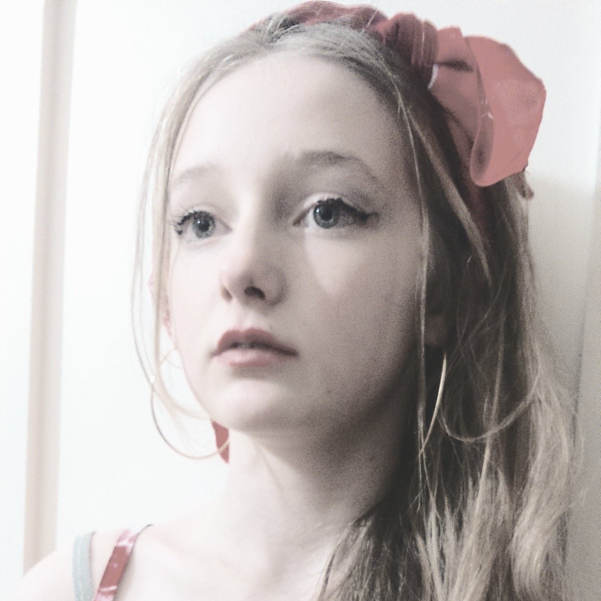Ghya_x's tweet photo. #childmodel #pose #party #friends #birthday #bandana #photography https://t.co/Cey7x6iMap