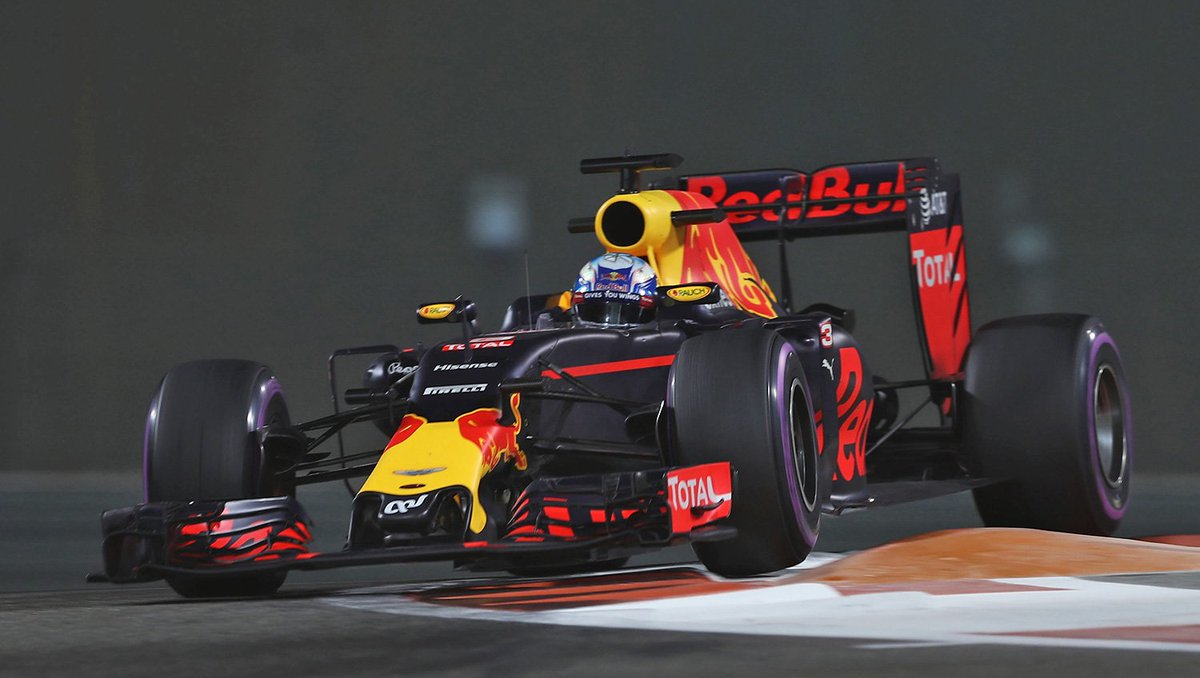 redbullracing's tweet photo. Quali result #AbuDhabiGP🇦🇪🏁: HAM, ROS, Daniel P3👏, RAI, VET, Max P6👊, HUL, PER, ALO, MAS. #F1Finale https://t.co/czFVHobeU1