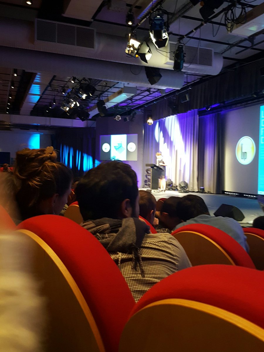 WillWatkinsPhD's tweet photo. Ça y est. Ça commence #lcflc https://t.co/PG3tH6RmQF