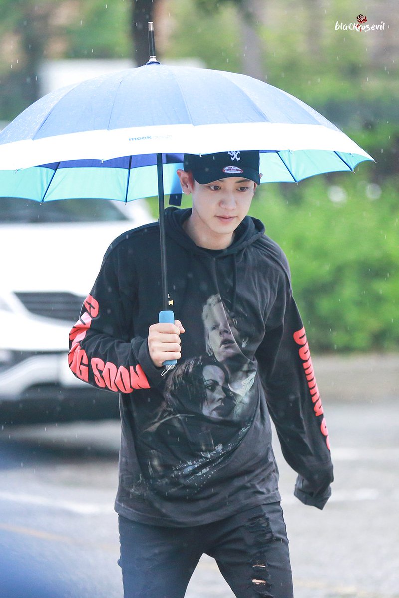 thepararare's tweet photo. แจกเสื้อฮู๊ดแบบชานยอล(งานจีน) 1 ตัว  สุ่มแจกจาก RT (ไม่ต้องฟอลก็ได้) ประกาศผล 11/28 นี้ครับผมมม
#HappyChanyeolDay
#HappyBirthdayChanyeol https://t.co/lHLfTzULY4