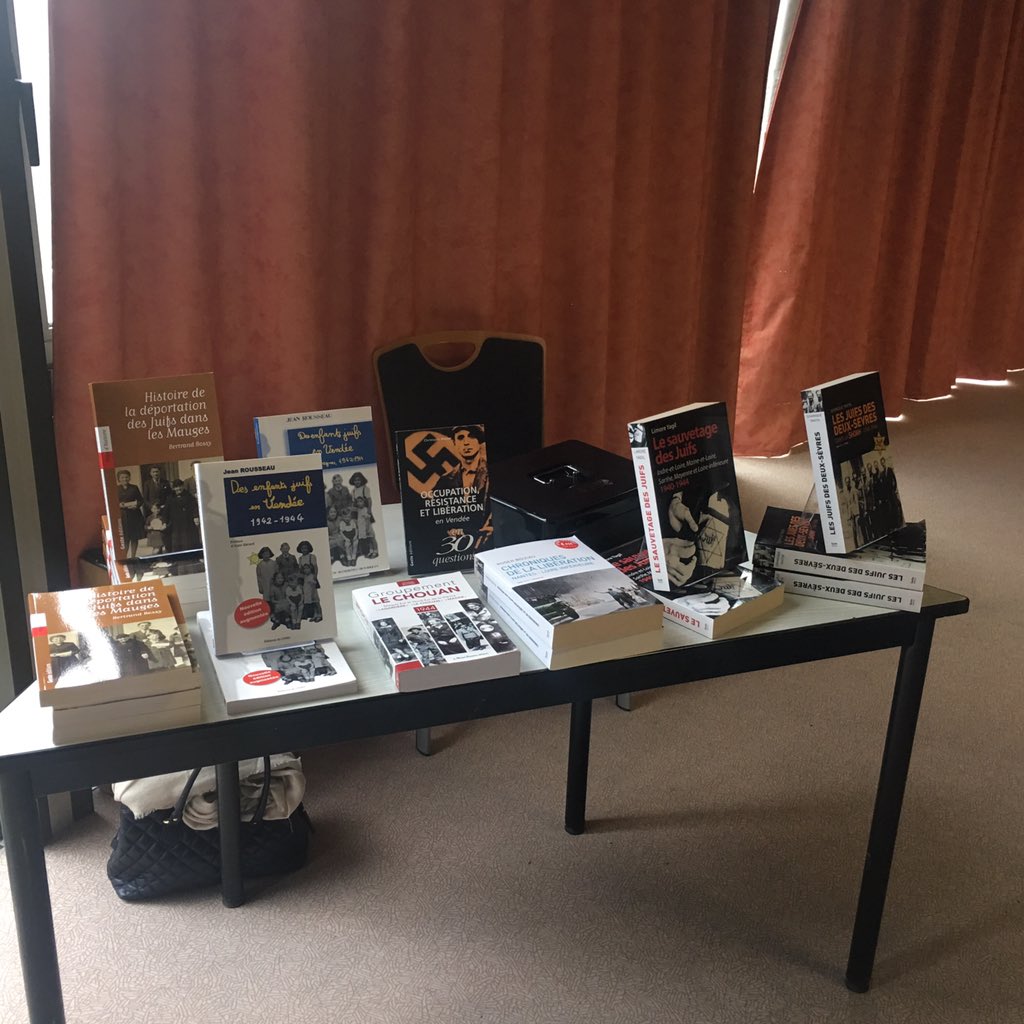 DavidGUTSCHER's tweet image. Salle archi comble pour la conférence de @Libjeancalvin ! Les juifs à Cholet et dans les Mauges pendant l&apos;occupation. @villedecholet