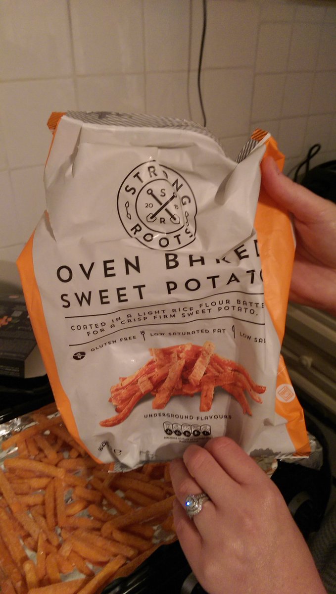 Cruatech's tweet photo. @samueldennigan got these last night for Friday snack. Yum! 😃 https://t.co/8zQrSDvCJ2
