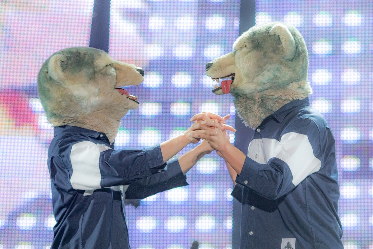 mwamjapan's tweet photo. キャンプファイヤーベストカップル https://t.co/LoDHIR5UfY