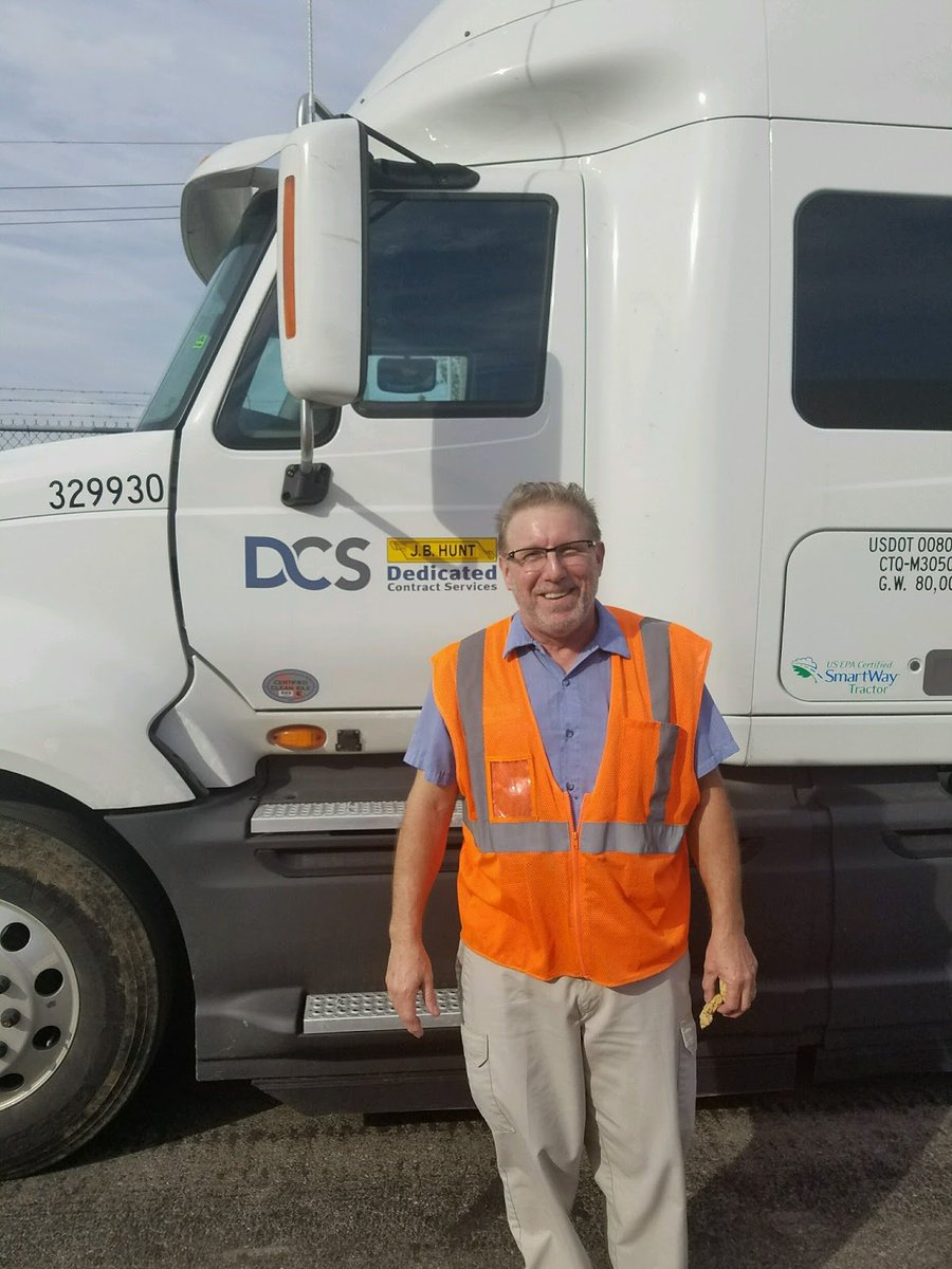 JBHuntDrivers's tweet photo. Congrats to #JBHuntDriver John on being selected as the Central Region Driver of the Month for October. https://t.co/nzqg0c2Kry