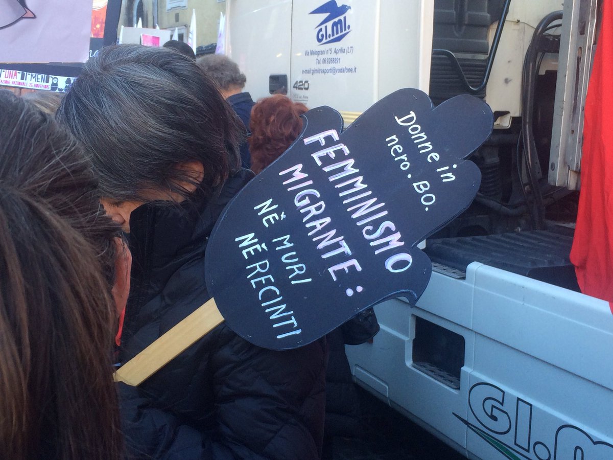 Nadezdavz's tweet photo. #nonunadimeno #26n #noBorder https://t.co/jXpYxbTe4p