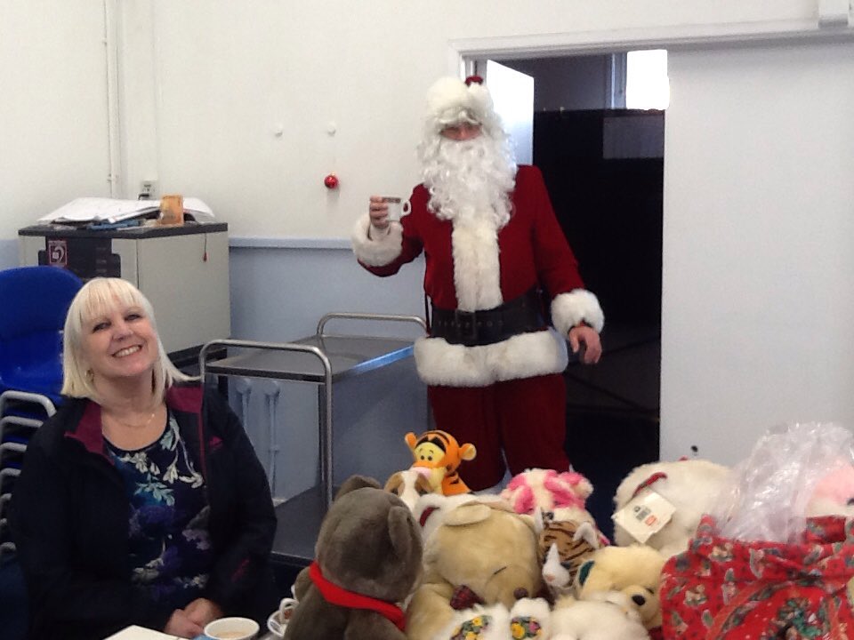#Santa is here at #Broadgreen Community Centre - SN1 2AN visit us for Free until 4.30pm today - grab low costs gifts
