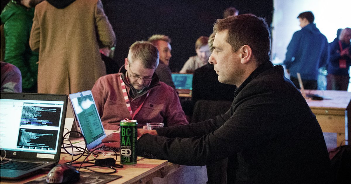 UltrahackHQ's tweet image. Trust is the key and to get trust, companies need consent. Consent Gateway offers a way. #ultrahack #mydata2016 Mentor in crime @smartopian