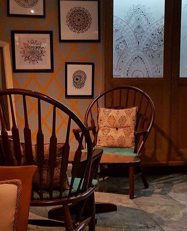 luckyclovercafe's tweet photo. گپ گرم دونفره

Thanks to @alikyiani 🙏🏻 راستى يادتون نره فيلمامون از امشب شروع ميشن

-M7-

#BeLucky 🍀 #luckyclovercafe https://t.co/jUb14K6K8o