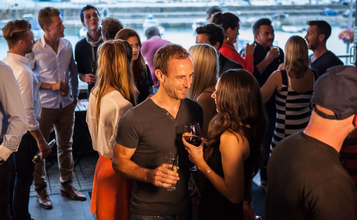 VisitGuernsey's tweet photo. Guernsey is home to a number of trendy cocktail bars. Read about them in our blog: https://t.co/nuiE7IgANp https://t.co/oTWJedXdwG