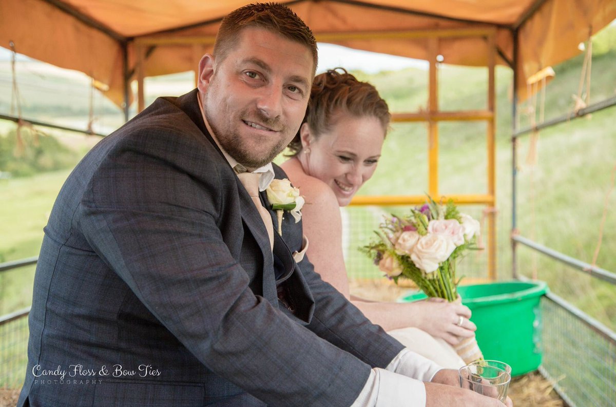 Lucybartholomew's tweet photo. LOVED that we got to do this!!! #weddingtractor #cfbtphoto #rusticwedding https://t.co/RTGn2MJrLF