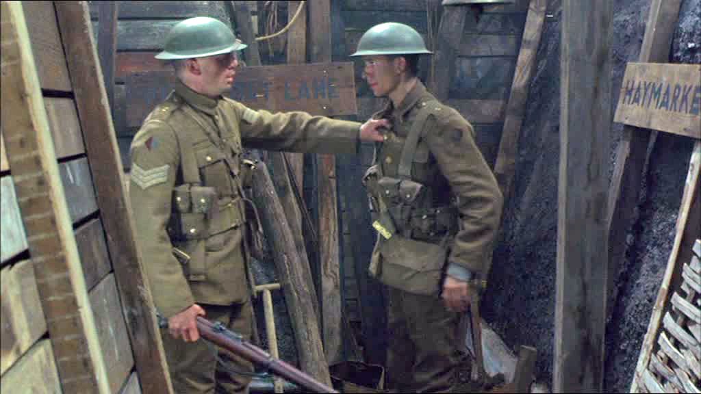 そらりす 良い通路の日 第一次大戦の通路塹壕 トレンチ キューブリックの 突撃 ジュネの ロング エンゲージメント ウィリアム ボイドの ザ トレンチ