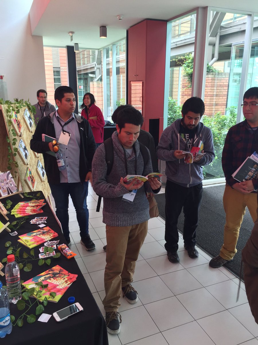 CasaWChile's tweet photo. @RevistaRuda difundiendo su tremenda plataforma para emprendedores y pymes locales en nuestro #startupweekendccp #colaboracion #ecosistema https://t.co/VMwwlB8c3N