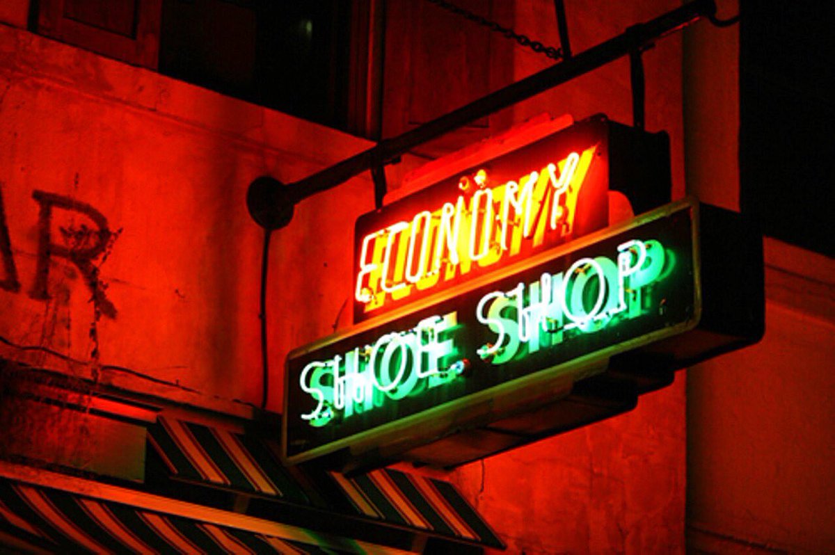 Playing tonight at <a href="/EconomyShoeShop/">Economy Shoe Shop</a> in #Halifax! Music starts at 10. #maybegreys #budrice #falltour #eastcoast