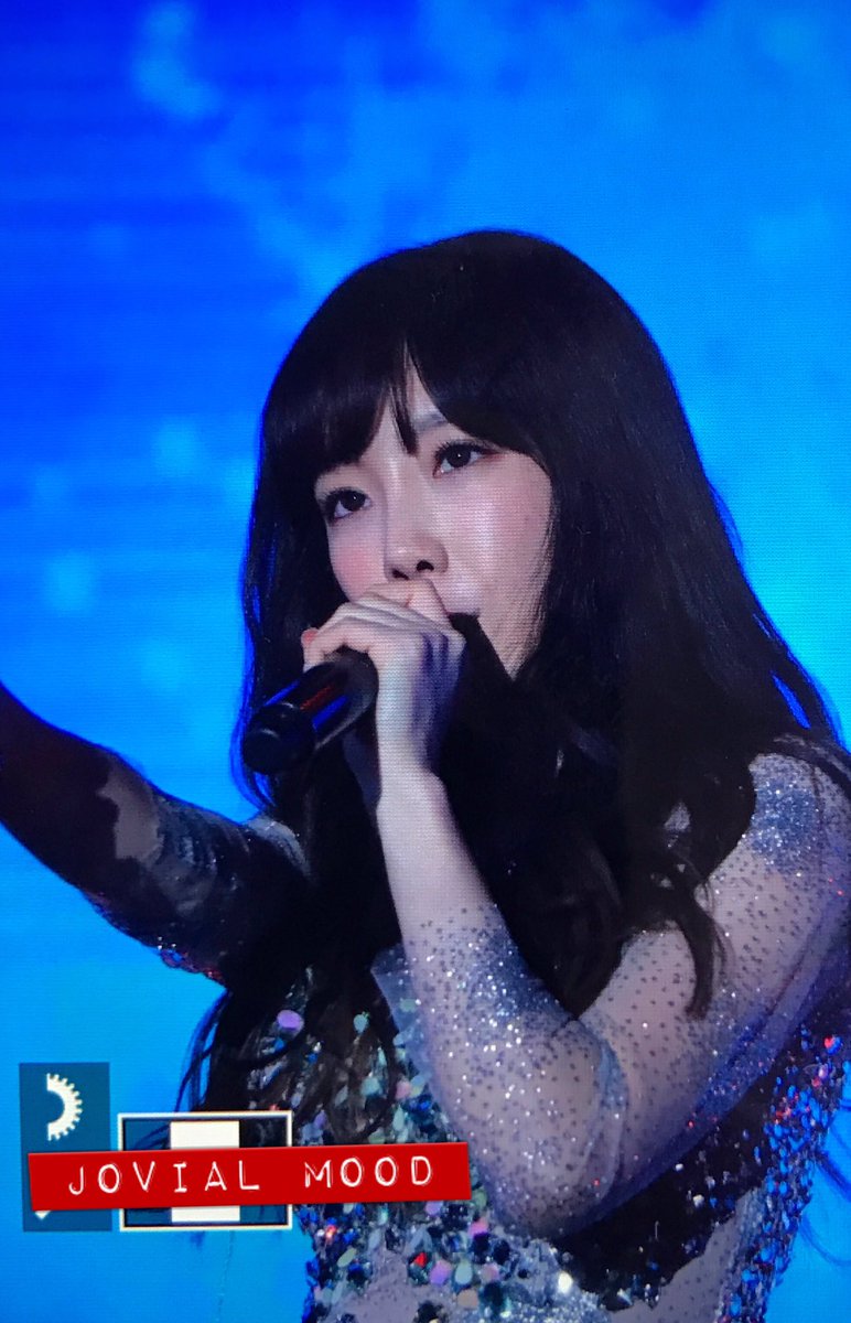 jovialmood39's tweet photo. 161126 #태연 #taeyeon (2) https://t.co/3As7N5MaOz