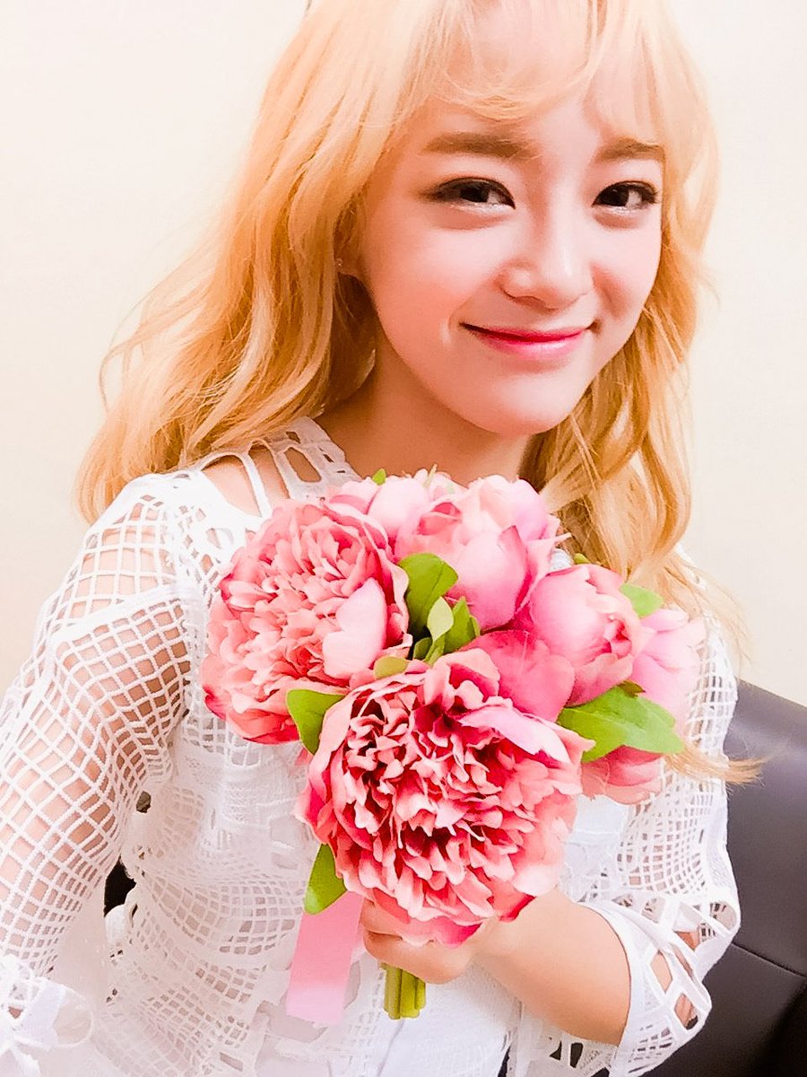 csejeong_'s tweet photo. [EDIT] #세정 #Sejeong 
https://t.co/BFGS04JHGQ
https://t.co/sIkVcyTkji
https://t.co/JbAbq7Juv4 https://t.co/S8NbehDTea