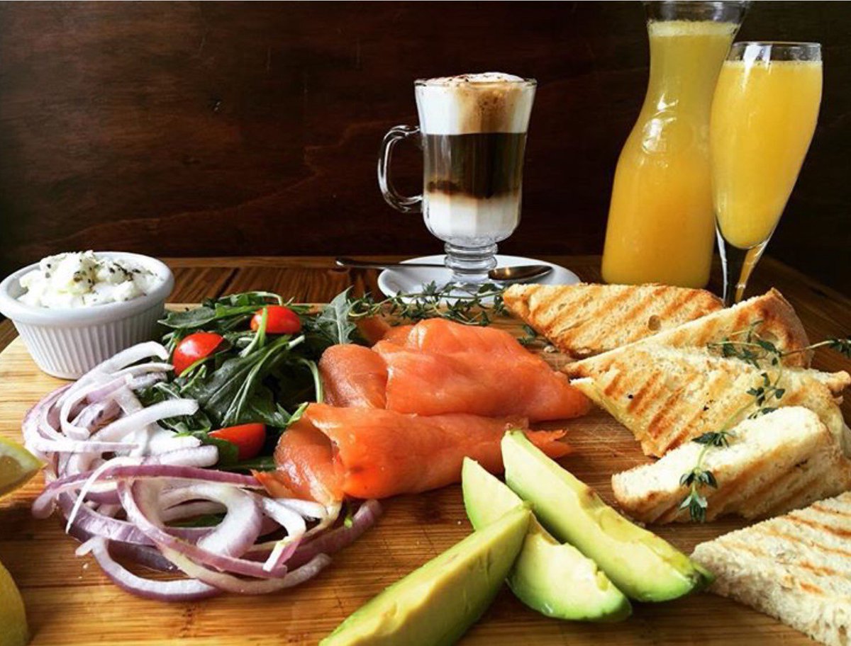 lemonipizza's tweet photo. Happy Saturday!!! Brunch is ready!! #miamidesigndistrict #midtownmiami #wynwoodmiami #brunch #bottomlessmimosa https://t.co/Rkkfbo1tRA