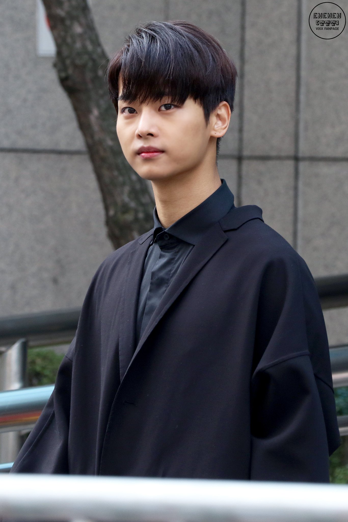 CyMrg1tVIAA9DEq.jpg:large