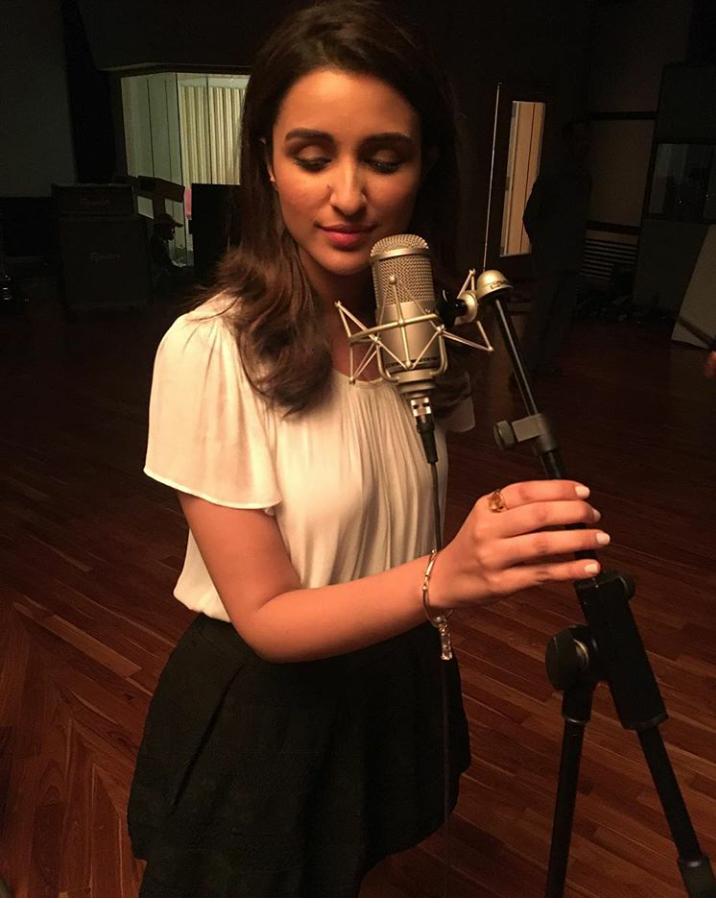 ParineetiCDaily's tweet photo. Bindu Will Sing 💗
#MeriPyaariBindu12thMay https://t.co/shq5AJI3nR