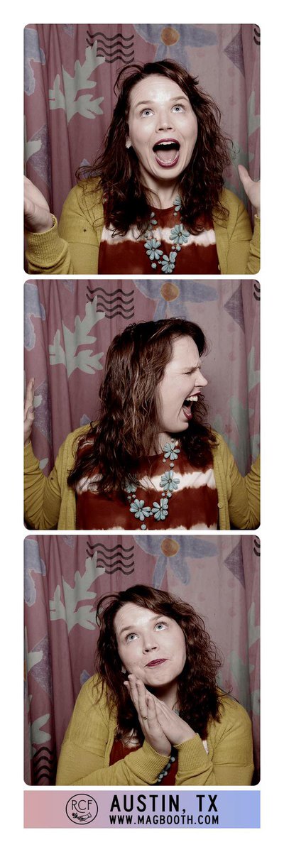 vineyardvines's tweet photo. @laurahufnagle Looking good at Renegade Craft Fair #magbooth https://t.co/7P9pXTBKTu