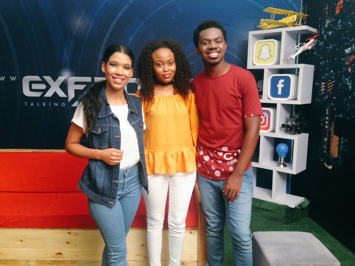 Tumi_Menyatswe's tweet photo. Saturday well spent talking Tech with the @exfrontiersTV team. #AwesomenessLoading #TechShows https://t.co/PZdiDEeI7g