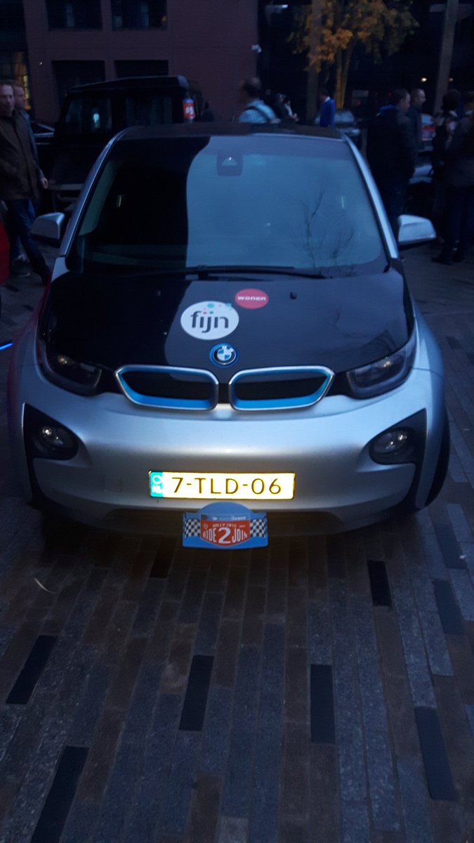 mindertdewit80's tweet photo. Etappe 1 afgerond. Klaar maken voor etappe 2. De BMW I3 van @VanWijnenGroep @fijnwonen doet het super. https://t.co/0VIvF8w8Rx