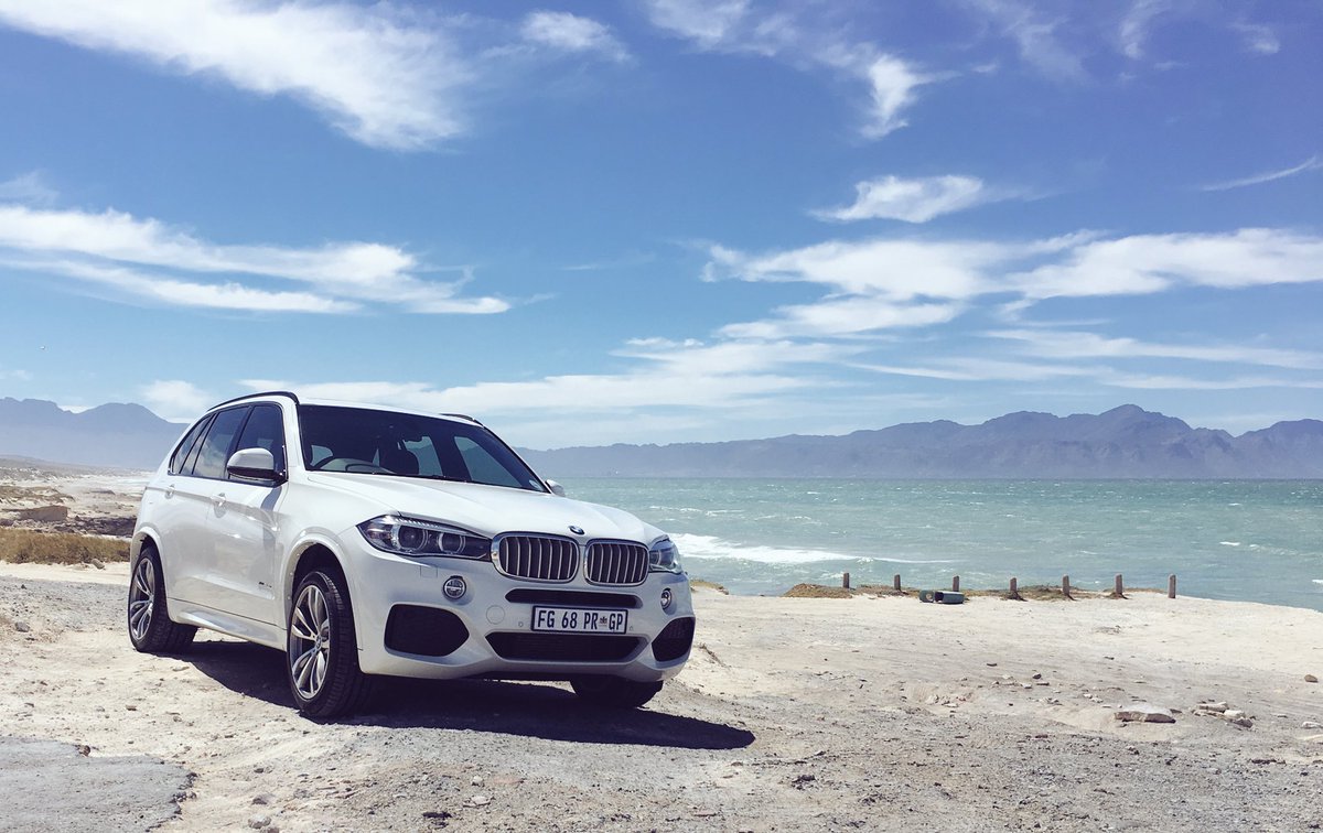 Mbiizozo's tweet photo. #BMWX5 #xDrive40e enjoying the views #BMW740e #BMWiPerformance launch https://t.co/qriB28YmGH