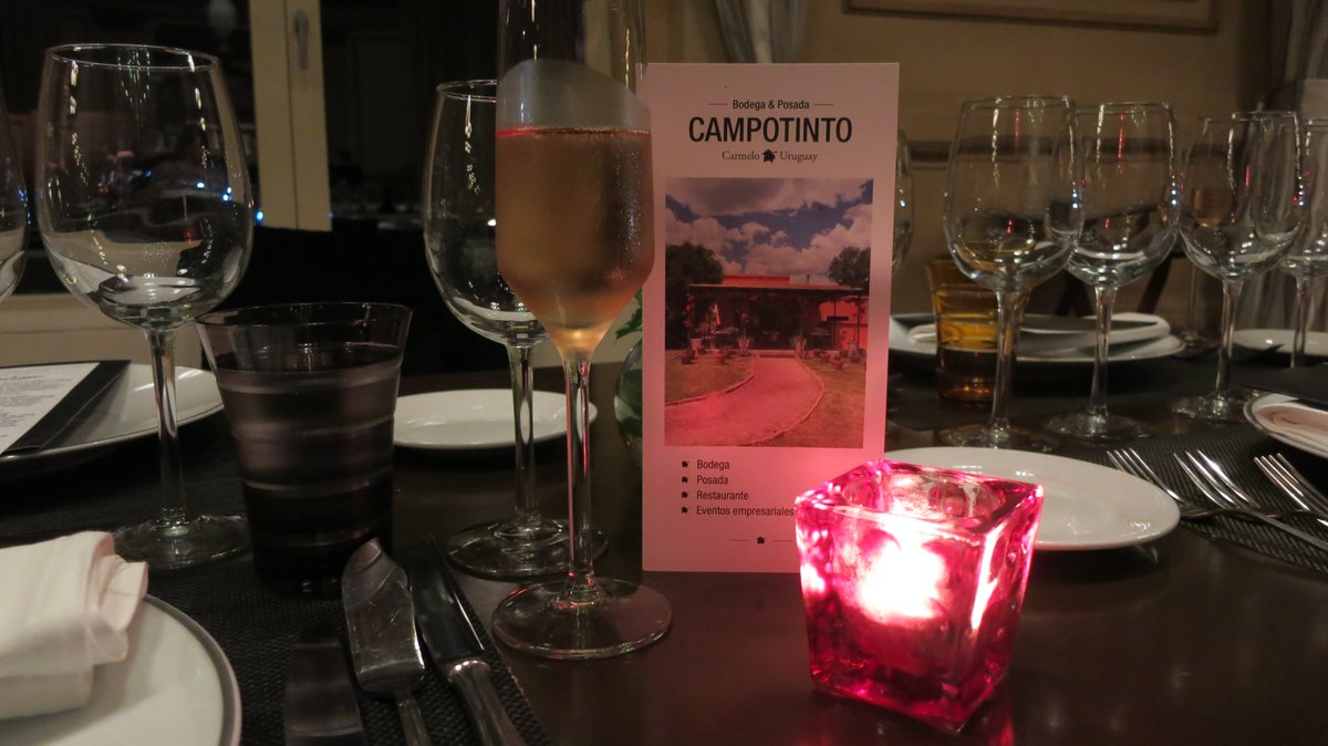 BdelU's tweet photo. Anoche estuvimos en el último #WineDinner del año en #SofitelMontevideoCarrasco con vinos de @Campotinto. Exquisito el nuevo #MedioyMedio! https://t.co/vTS30XskOZ