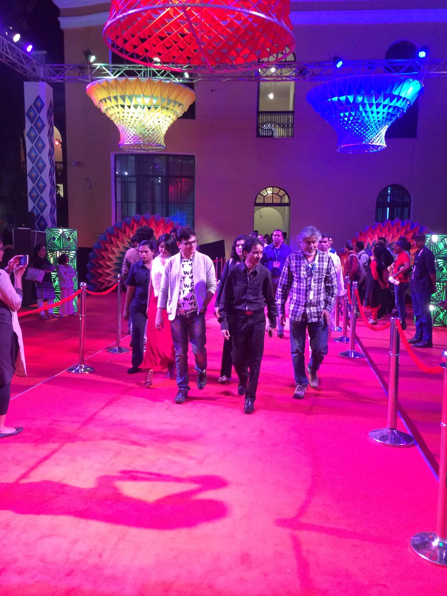 DFF_India's tweet photo. Prod. #MonishBabre, Actors @Shandilya_vai &amp; @mangeshdesai8 &amp; the dir. #ShekharSartandel walk down the #RedCarpet. #IFFI2016. #IndianPanorama https://t.co/FtB8P8uPh9