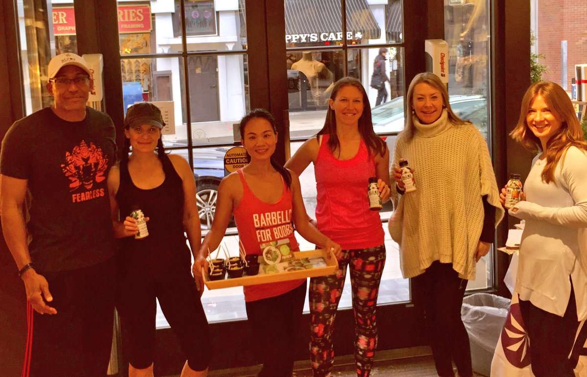 BlumeHoneyWtr's tweet photo. Thank you to our friends @Athleta_PittPA @PghFitCouncil @Pgh_Fresh for a wonderful partnership empowering women. #fortis #liveinfullblume https://t.co/DKLIEiPmWC