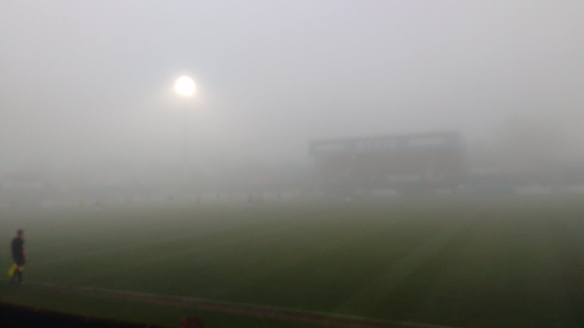 considereditsol's tweet photo. @thesilkmen go one up thanks to #DannyRowe. Not sure how much everyone could see of it. Have we no orange balls #mtfc #macclesfield https://t.co/snoqf7YwnW