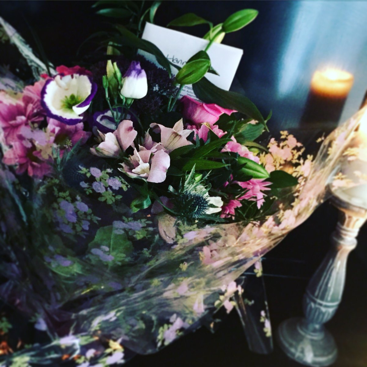hannahdacosta1's tweet photo. Thank you burton team for the flowers.Had an amazing time with you all. Such a great team to be part of. Sad to be leaving.😢🙏🏼🙌🏽 @aplev https://t.co/skhGGcCboo