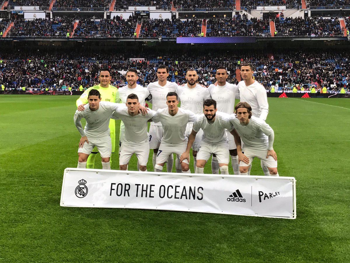 📸👕⚽️ #RMLiga 
¡Nuestro once de inicio con la camiseta de #adidasParley! 

#HalaMadrid