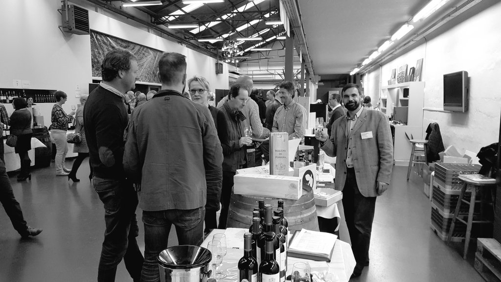 Defensant a capa i espasa els nostres vins a Flandes, al showroom d'un importador que descobreix l'<a href="/DOEmporda/">DO Empordà</a> <a href="/EmpordaWine/">Ruta Vi DO Empordà</a> <a href="/ExcellentGirona/">Girona Excel·lent</a>
