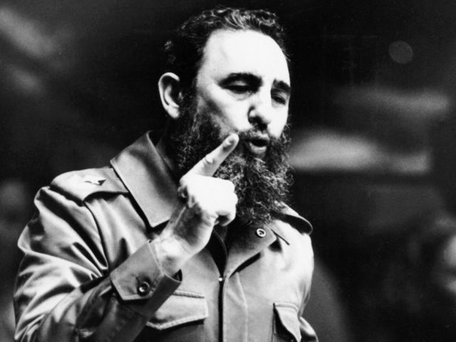 HabanaMario's tweet photo. "A los pueblos muchas veces les hablan de democracia los mismos que la están negando en su propio suelo".  #FidelVive #Cuba #COMANDANTE https://t.co/1NvxBSnyaZ