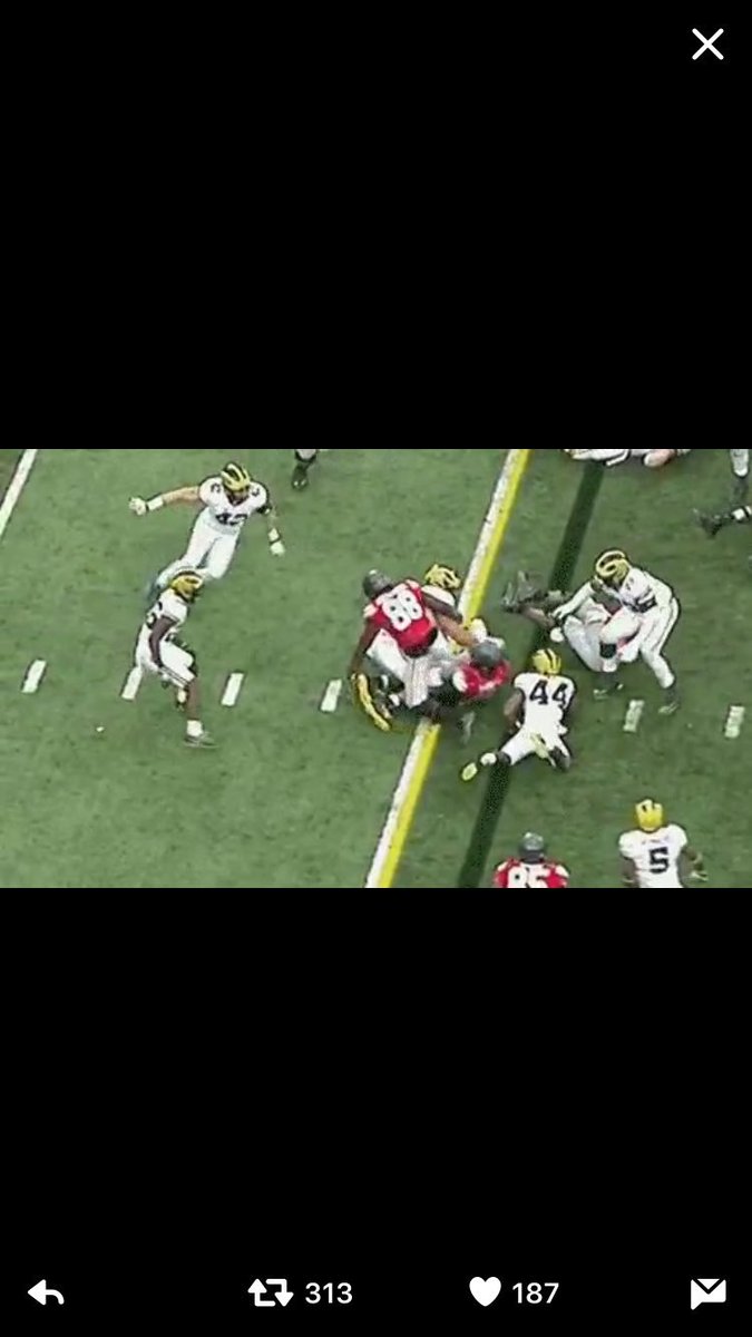 BrendanUrbanski's tweet photo. When refs low-key hate your whole state 😕😕 https://t.co/JImYUY8XtL