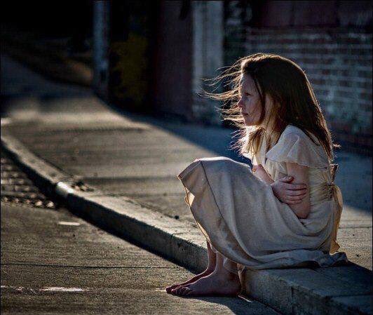 #Halep'te katliam var!
*
Bu çocukların âhı sizi boğar!
*
Zâlimleri kahr-u perişan et Ya Rab!
#YüzYılınKerbelasıHalep