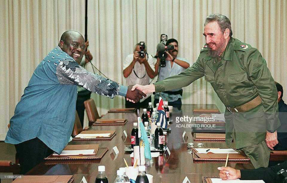 El commandante #FidelCastro. Ta lutte ne sera jamais oubliée pr l'Afrique. Dis à Che, Lumumba, Samora, Sankara, Mzee la lutte continue R.I.P
