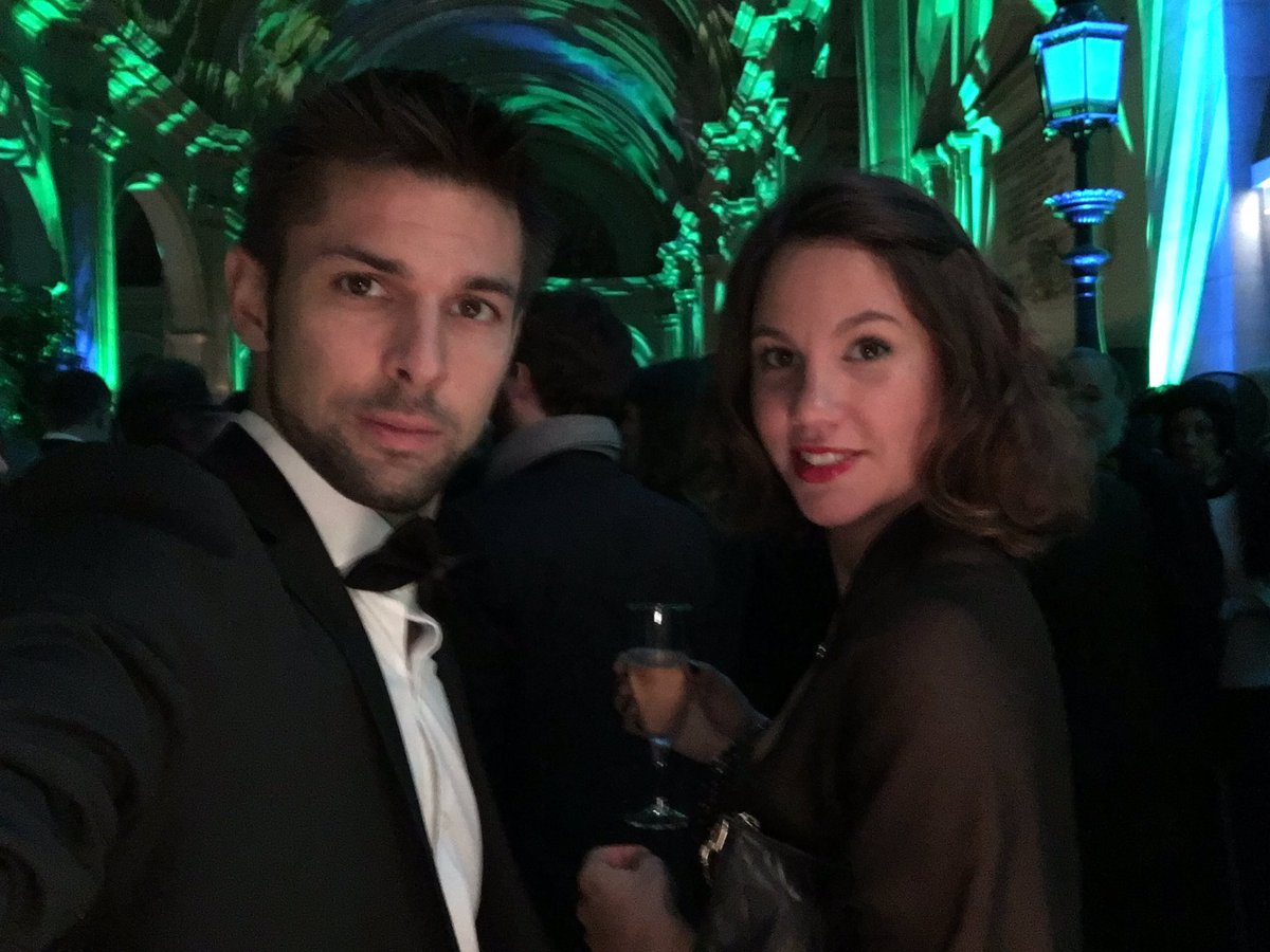 JeremyAngelier's tweet image. Dur! Ce soir je rate le match du #XVdeFrance pour assister avec ma femme @colinetbl à la soirée du bâtonnier du barreau Paris #FRANZL