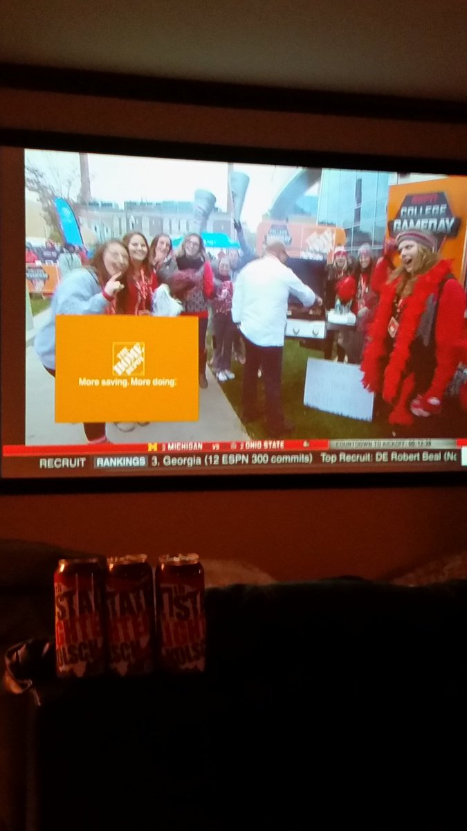 17thStateBrewCo's tweet photo. Big beers,  Big TV, Big Game.  Let's go boys!  #17thstate #gameday #Buckeyes https://t.co/BGbYIoIkIq