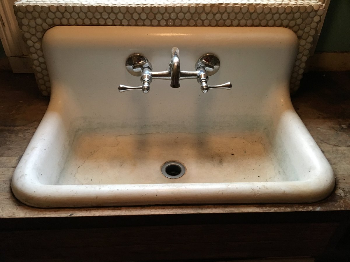 MiraclemethodGA's tweet image. Do you have an antique sink that you just Love and would like restored? Miracle Method can bring it back to life for you!!