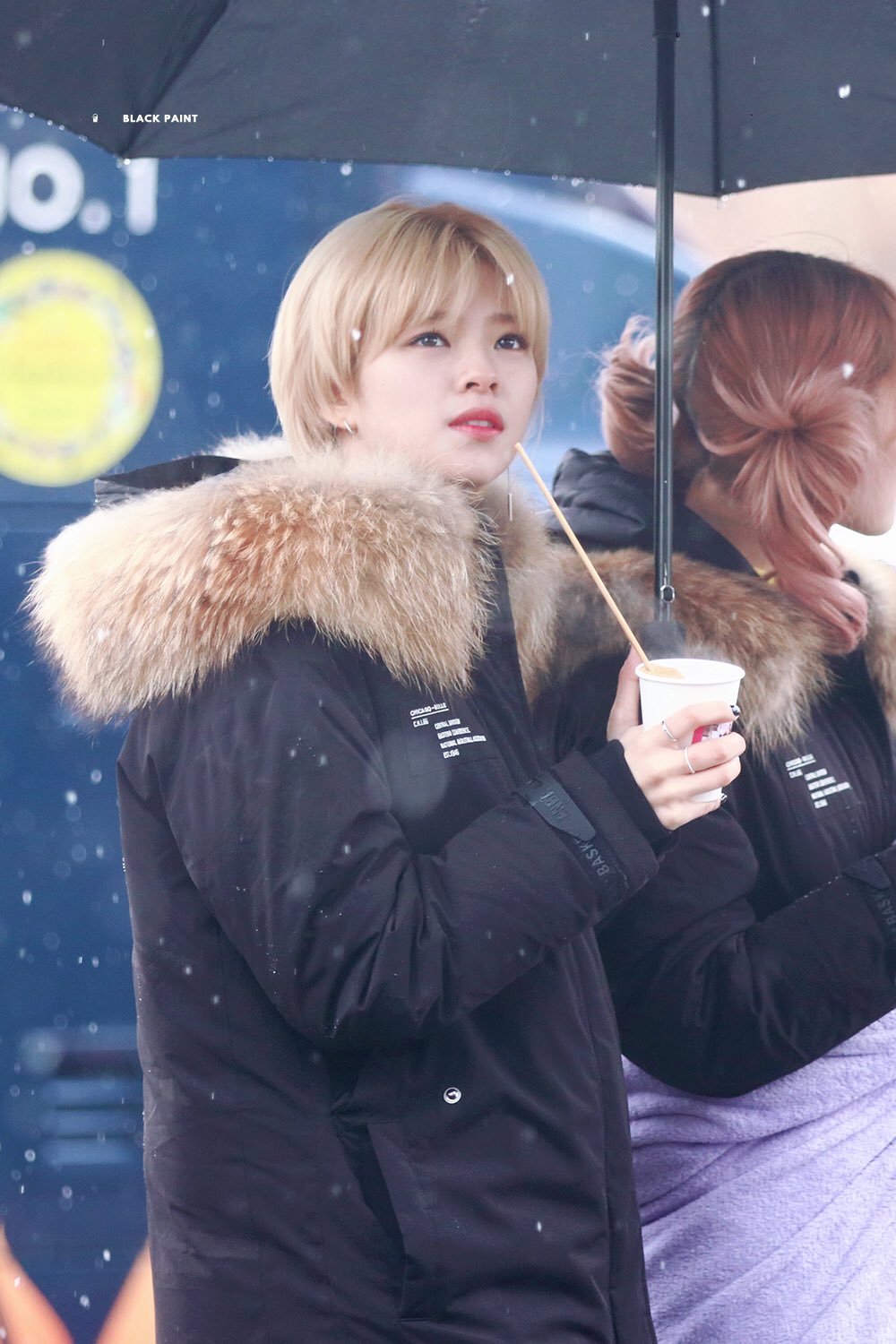 BLACK PAINT on Twitter "첫 눈 정연 JEONGYEON 트와이스 TWICE…