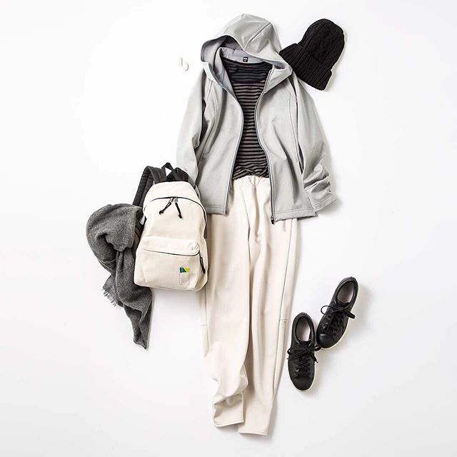 UniqloUSA's tweet image. Our go-to weekend outfit calls for head to toe Blocktech. uniqlo.us/2gmhcNQ #ootd #weekendthreads #uniqlolifewear