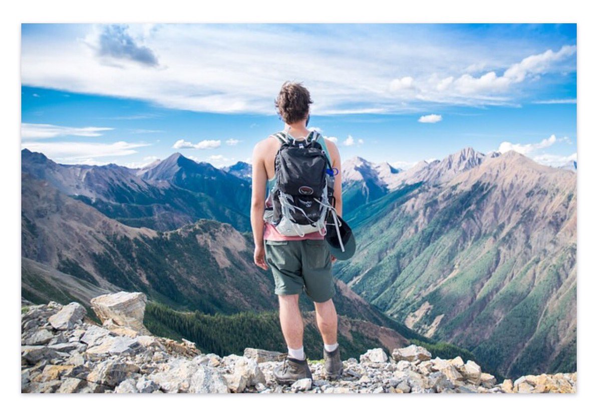 PocketCoachUK's tweet photo. A good life is not a place in which u arise it's a lens thro which u see & create ur world. We want destination VS VIEWPOINT.#JonathanFields https://t.co/UjEPM1L8mn